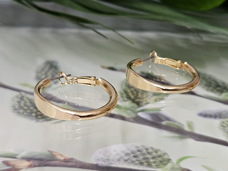 Серьги 1100006500135: цена 250 рублей.