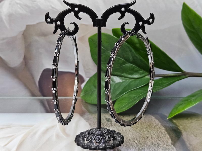 Серьги 1036006500151: цена 985 рублей.