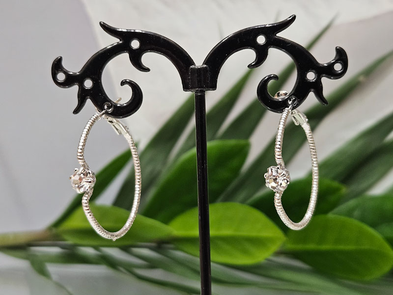 Серьги 1100006500067: цена 280 рублей.