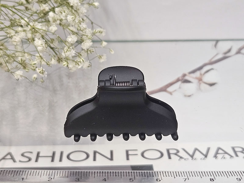 Заколка 1833005500133: цена 55 рублей.