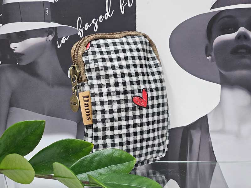 Сумка 2236006500031: цена 380 рублей.