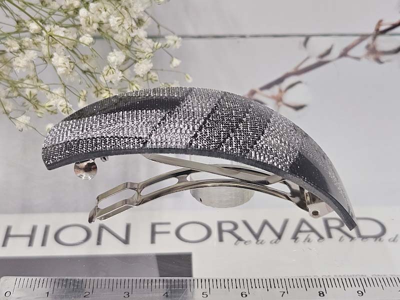 Заколка 1072005500051: цена 165 рублей.