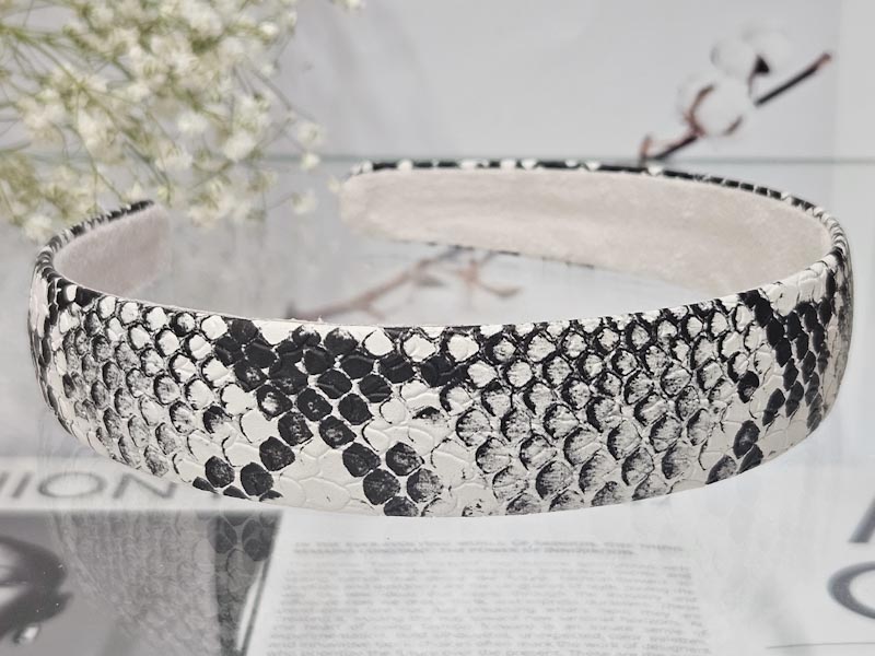 Ободок 1226005500294: цена 200 рублей.