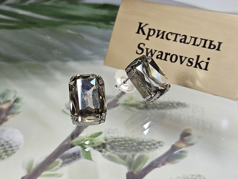 Серьги 1448006500473: цена 655 рублей.