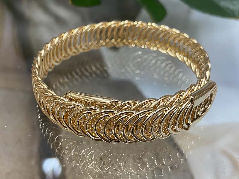 Браслет 1021006500041: цена 250 рублей.