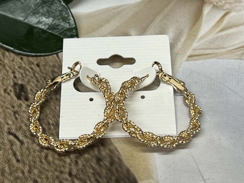Серьги 1197001300365: цена 275 рублей.