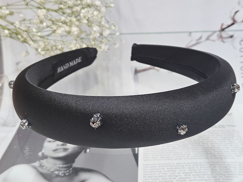 Ободок 2173005500030: цена 495 рублей.