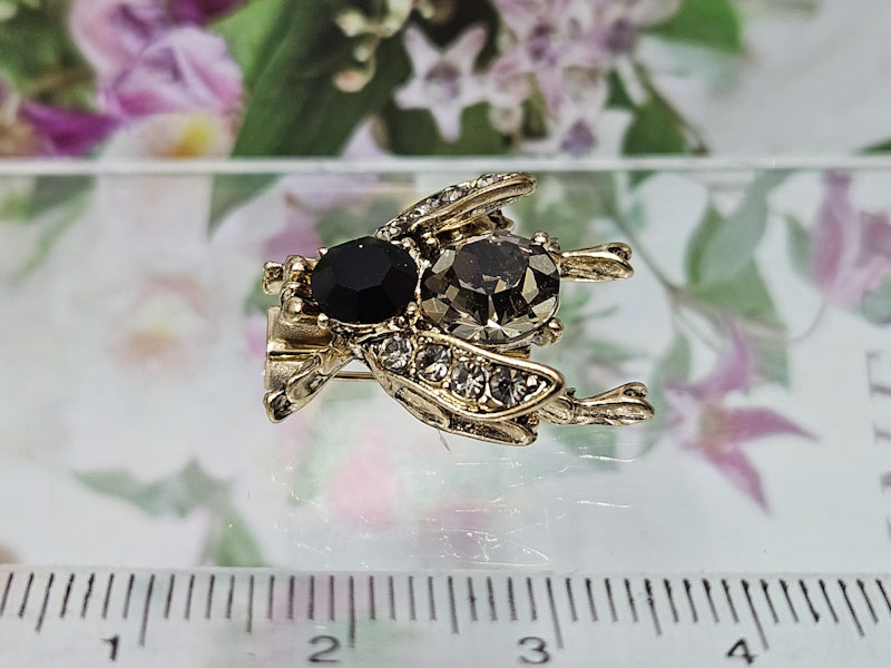 Брошь 1269006500030: цена 280 рублей.