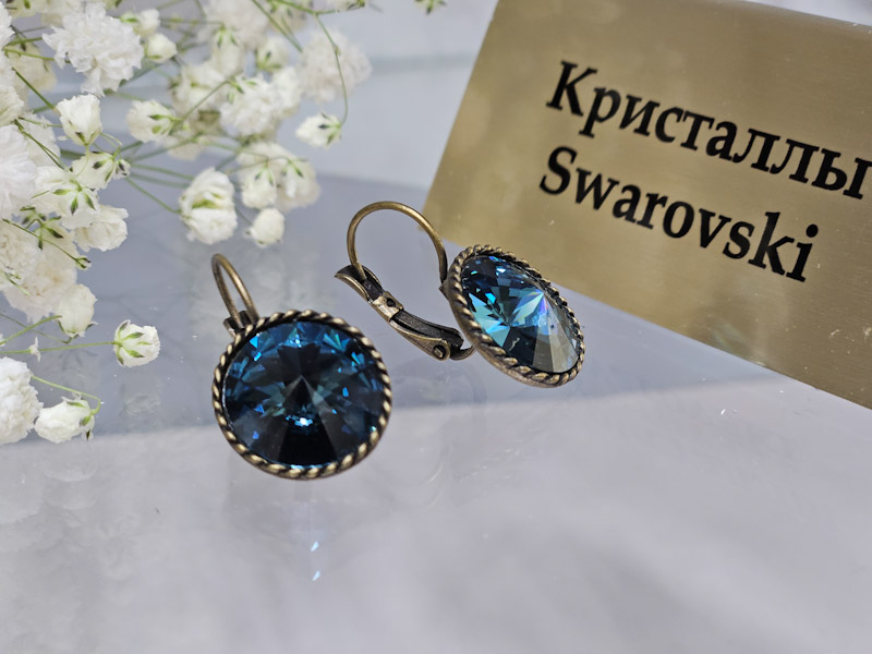 Серьги 1141002600351: цена 740 рублей.