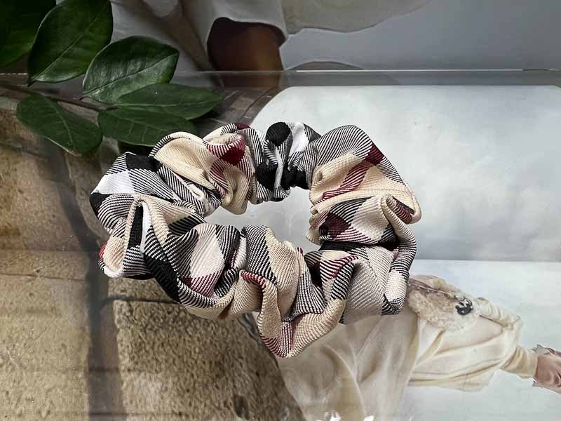 Резинка 1226005500010: цена 115 рублей.