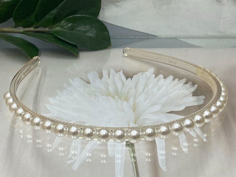 Ободок 1031005500348: цена 250 рублей.