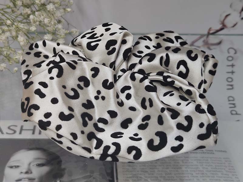 Резинка 1977005500097: цена 250 рублей.