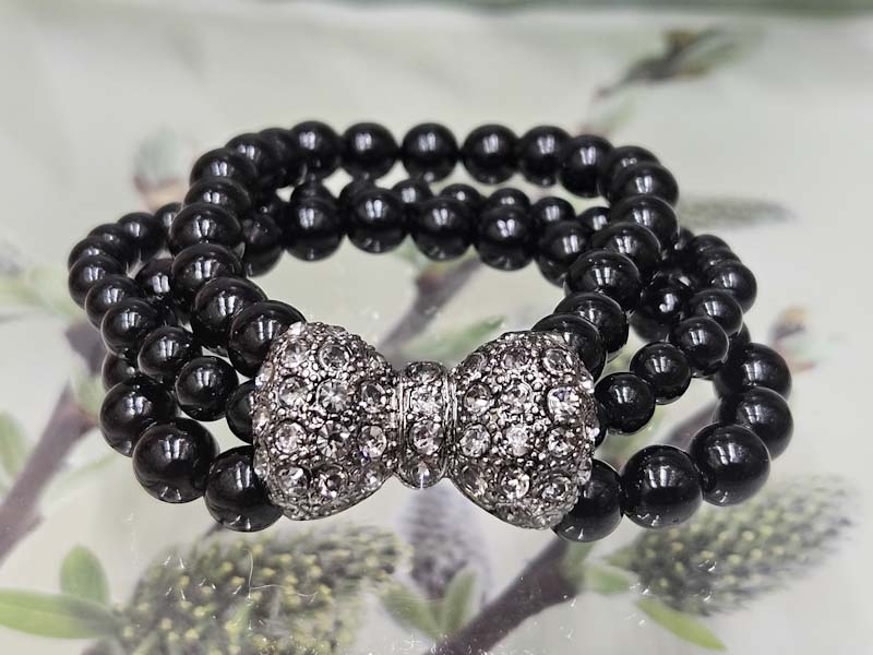 Браслет 2237006500045: цена 740 рублей.