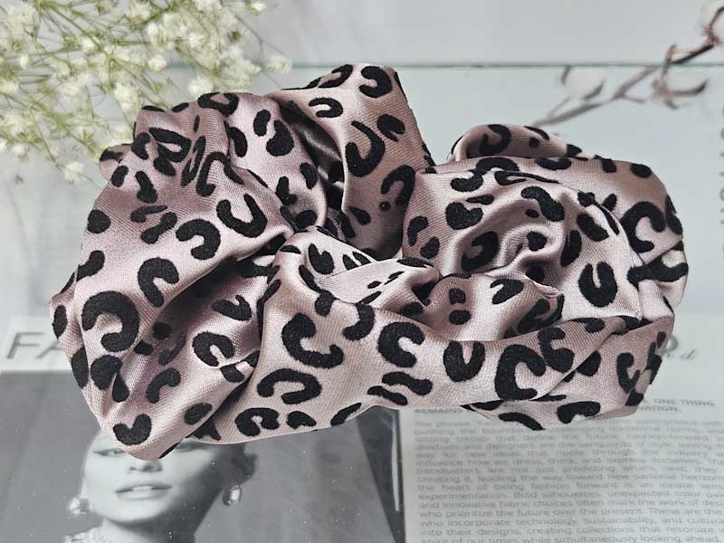 Резинка 1977005500103: цена 250 рублей.