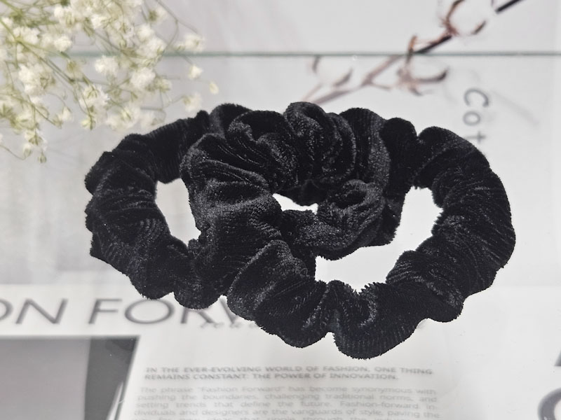 Резинка 1833005500430: цена 40 рублей.