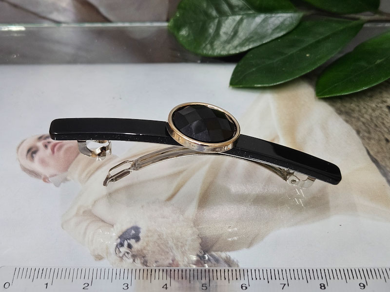 Заколка 1031005500102: цена 150 рублей.