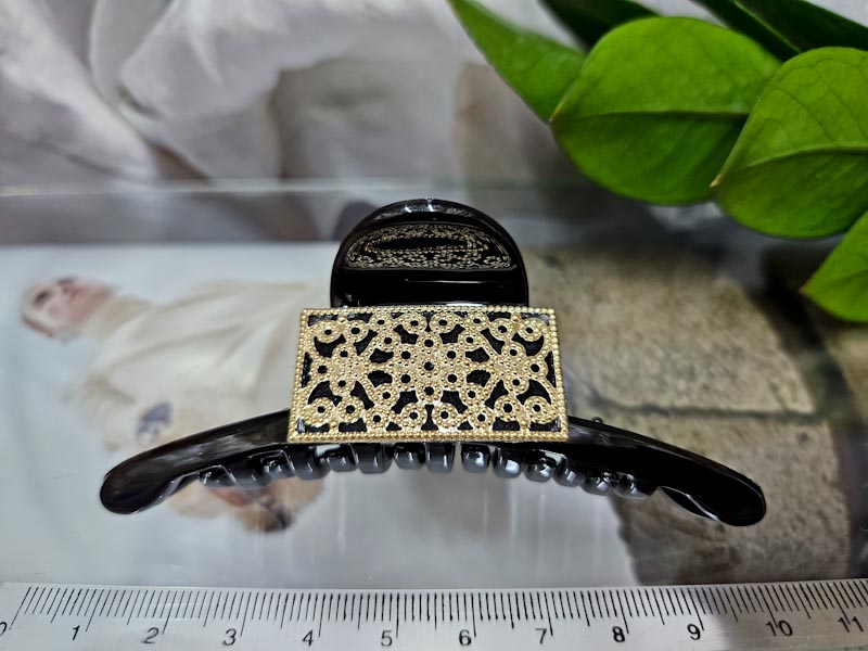 Заколка 1025005500514: цена 280 рублей.