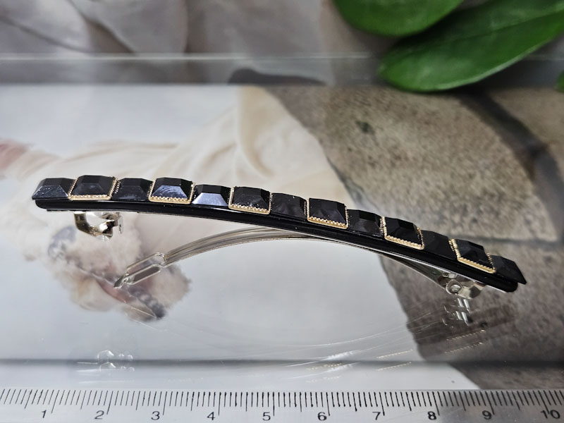 Заколка 1031005500119: цена 215 рублей.