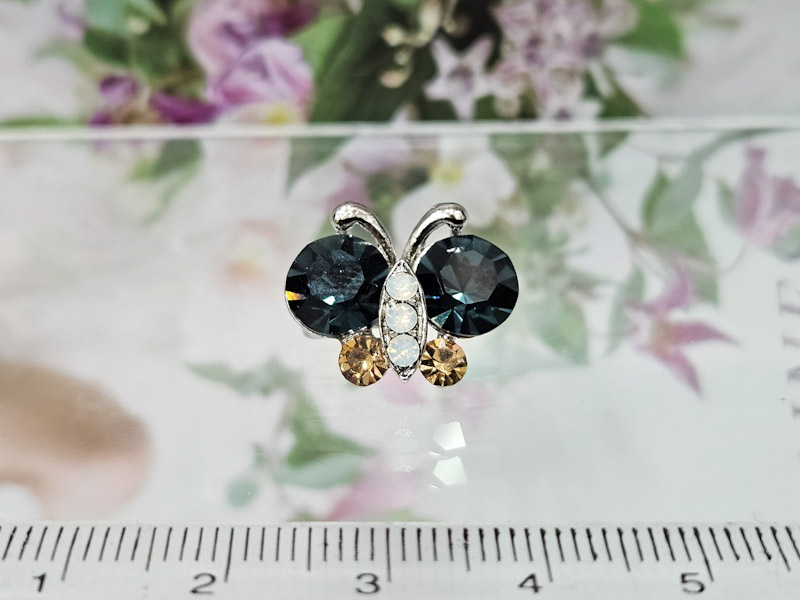 Брошь 1720006500364: цена 200 рублей.