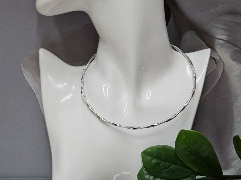 Подвеска 1021006500256: цена 330 рублей.