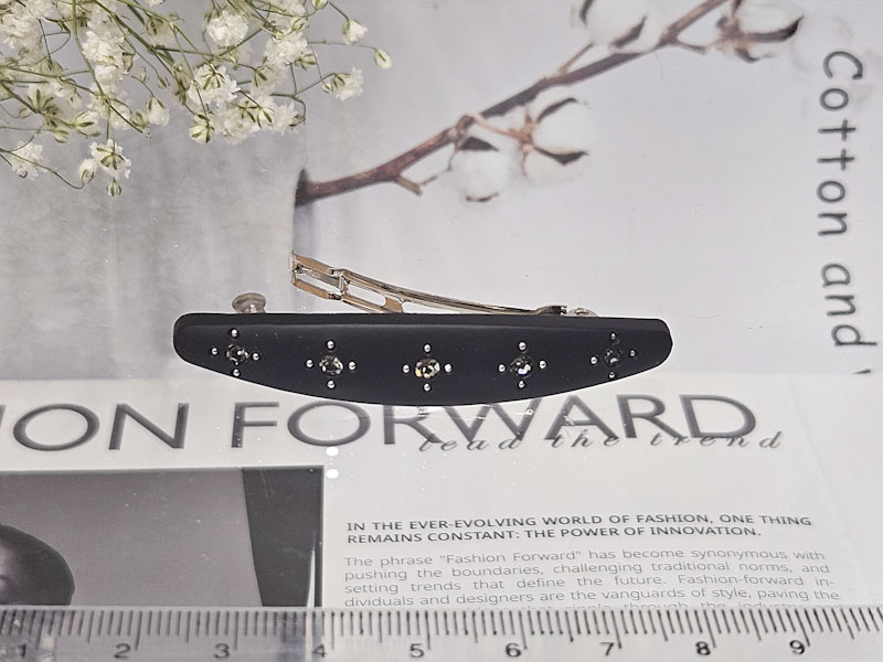 Заколка 1085005500259: цена 135 рублей.