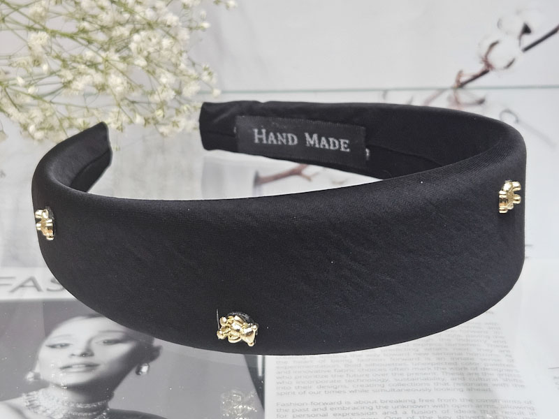 Ободок 2173005500023: цена 655 рублей.