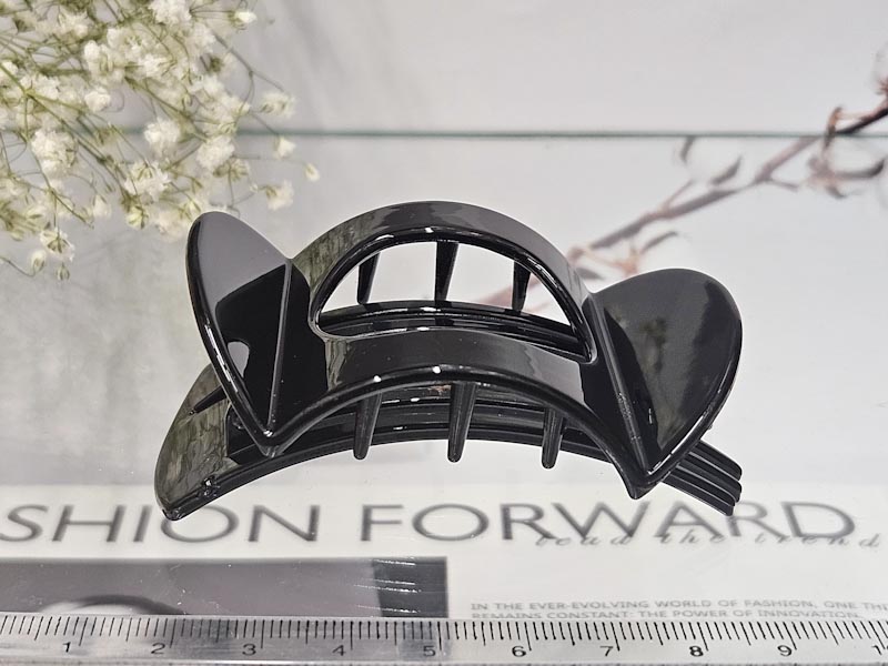 Заколка 1833005500218: цена 110 рублей.