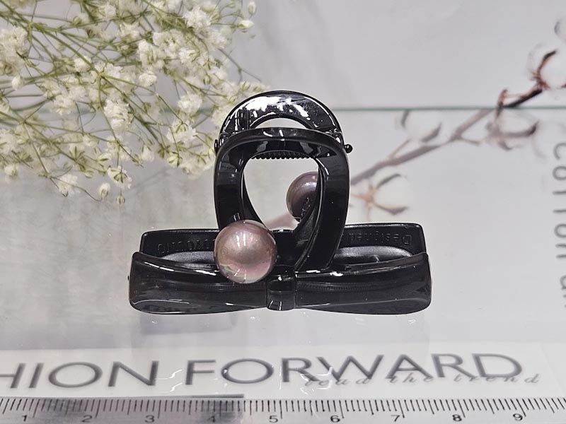 Заколка 1031005500614: цена 250 рублей.