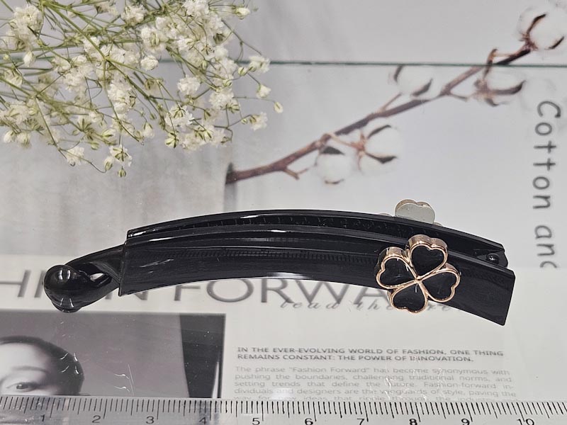 Заколка 1025005500385: цена 230 рублей.