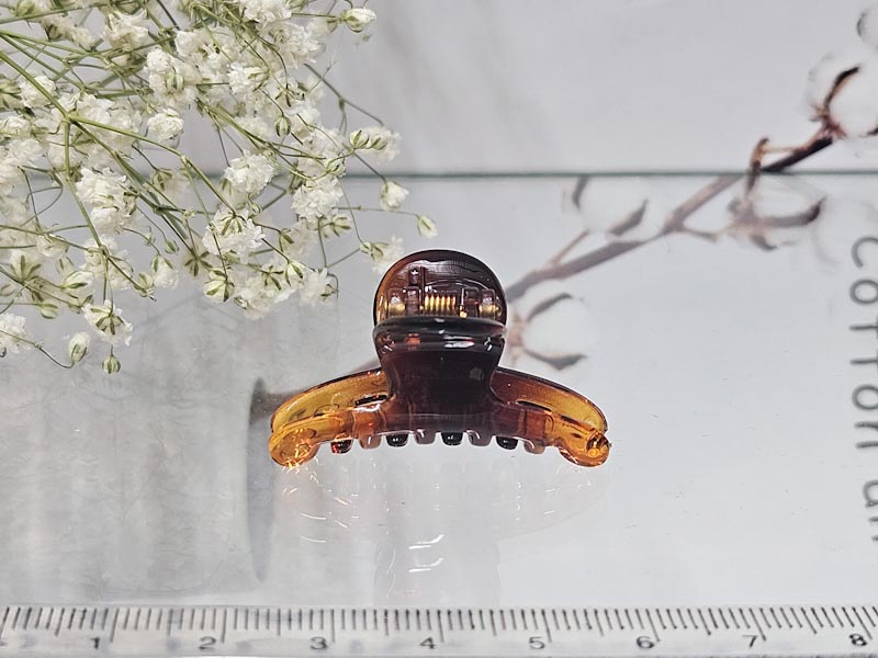 Заколка 1833005500164: цена 40 рублей.