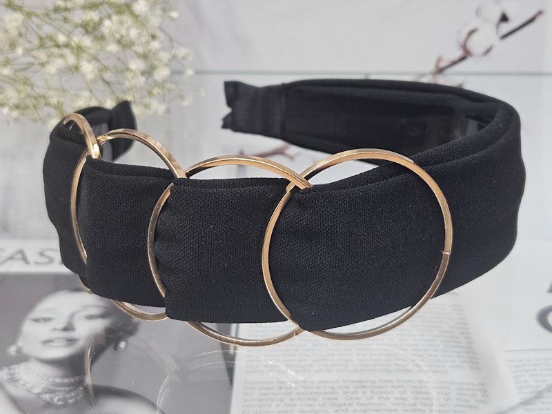 Ободок 2140005500056: цена 495 рублей.