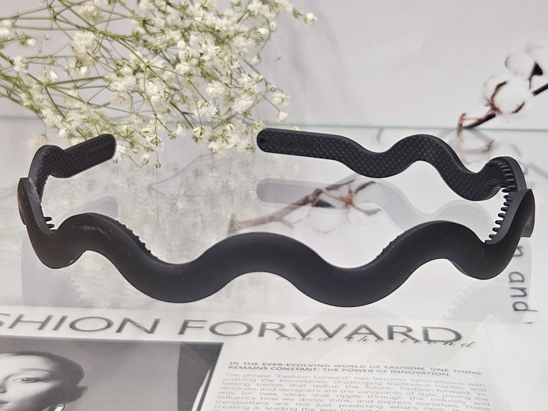 Ободок 1833005500416: цена 70 рублей.