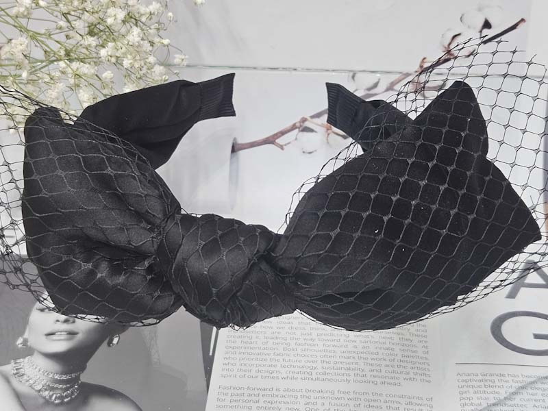 Ободок 1973005500044: цена 900 рублей.