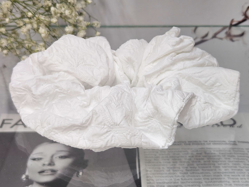 Резинка 1977005500059: цена 200 рублей.