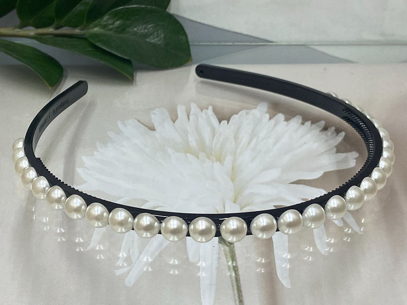 Ободок 1031005500331: цена 250 рублей.