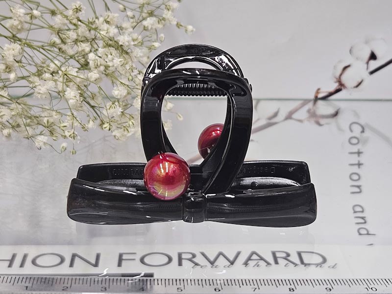 Заколка 1031005500560: цена 315 рублей.