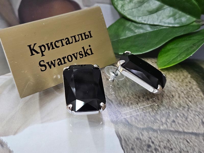 Серьги 1448006500060: цена 1640 рублей.