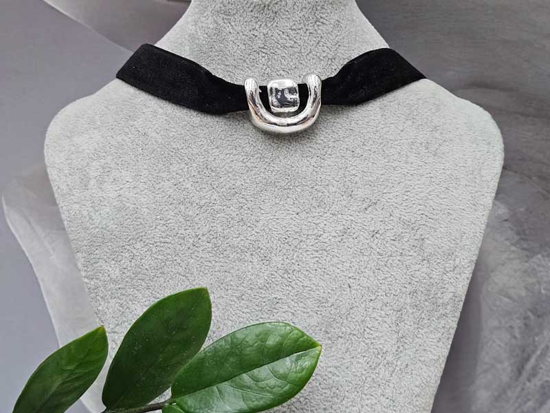 Подвеска 1270006500036: цена 575 рублей.