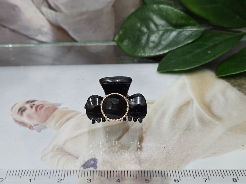 Заколка 1031005500225: цена 85 рублей.