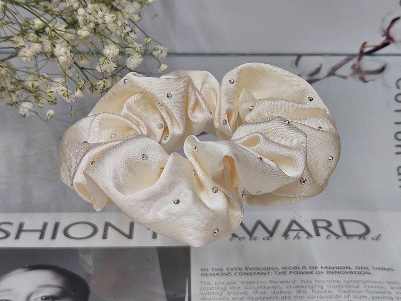 Резинка 1977005500158: цена 100 рублей.