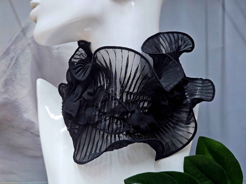 Подвеска 1173005500024: цена 575 рублей.